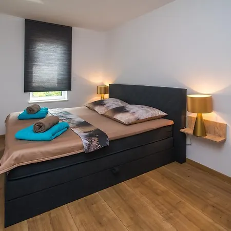 Apartment Mato Vantacici