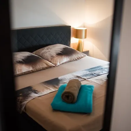 Mato Apartment Vantacici