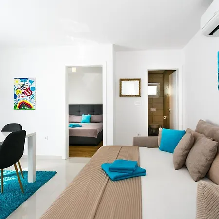 Mato Apartment *
